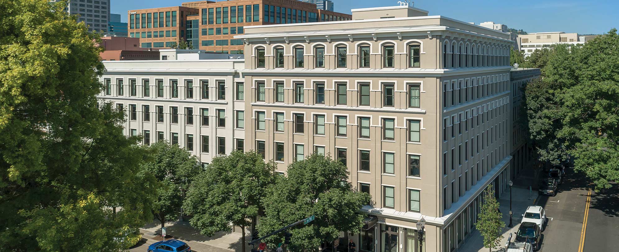 A bird's eye view of Club Wyndham Portland Waterfront Park resort in Portland, Oregon.