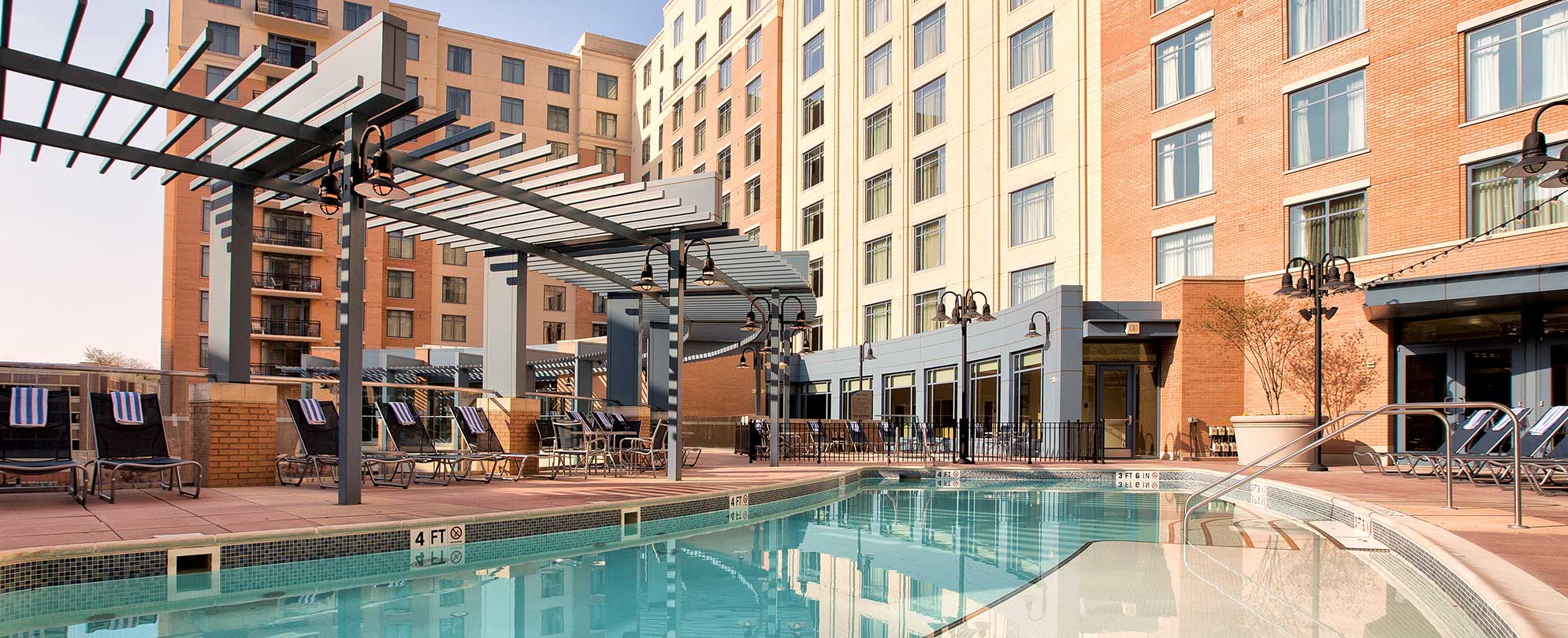 Pool - Club Wyndham National Harbor